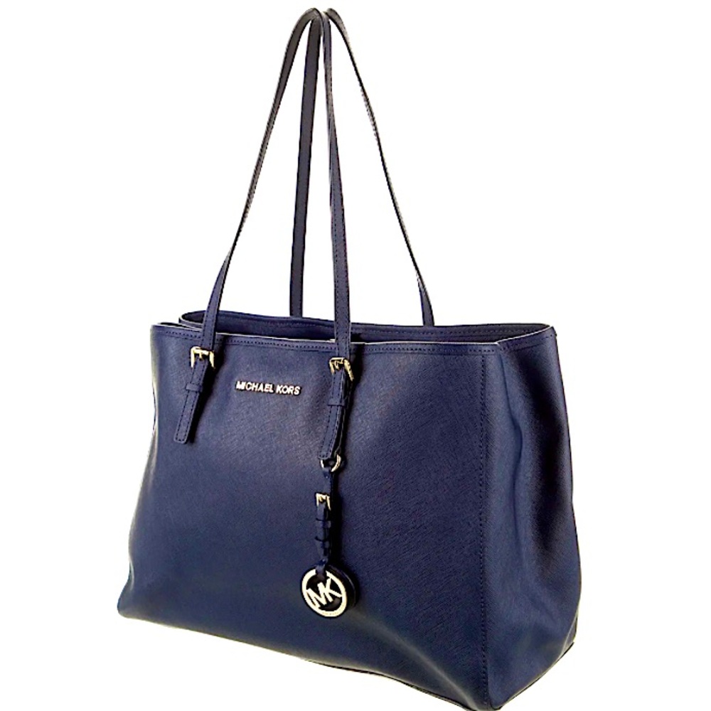 LIKE NEW!! Michael Kors Pebble Leather Shoulder Bag